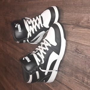 Size 11 Puma.(Like New)